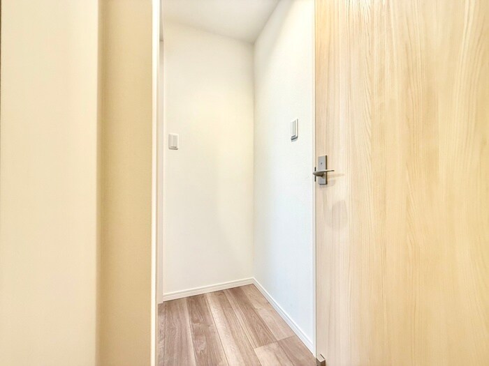物件内観写真18　(廊下)