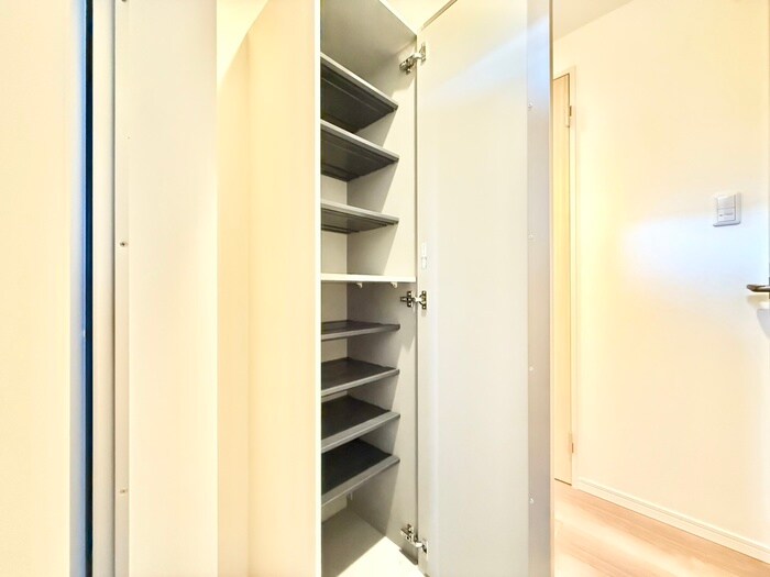 物件内観写真19　(靴箱)