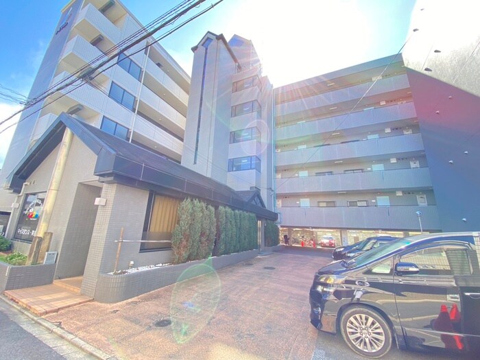 グランメゾンの外観写真