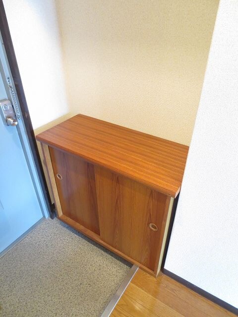 グランメゾンの靴箱