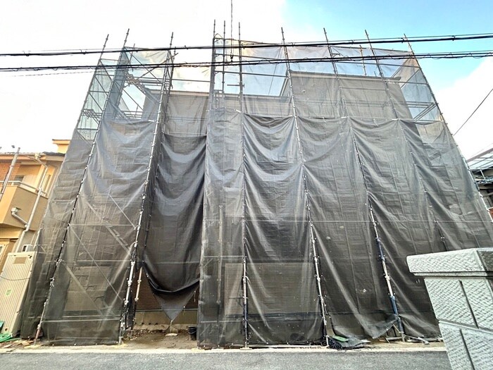 物件外観写真3　(建築中)