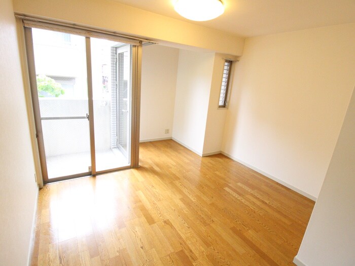 物件内観写真6　(居室)