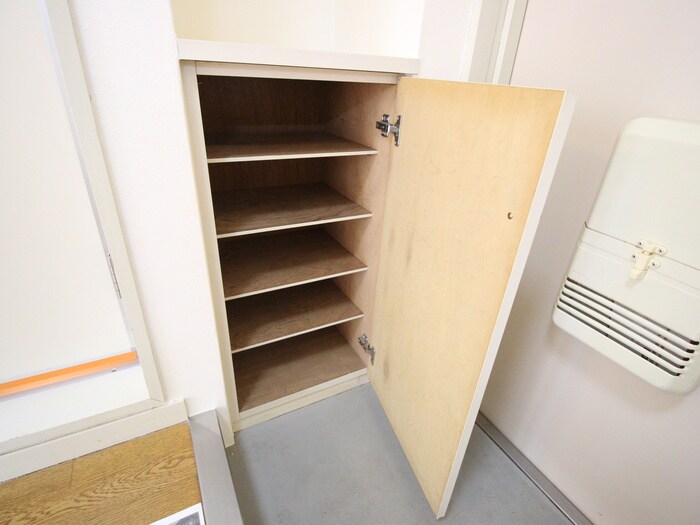 物件内観写真12　(靴箱)