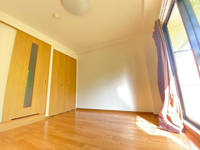 物件内観写真10　(居室)