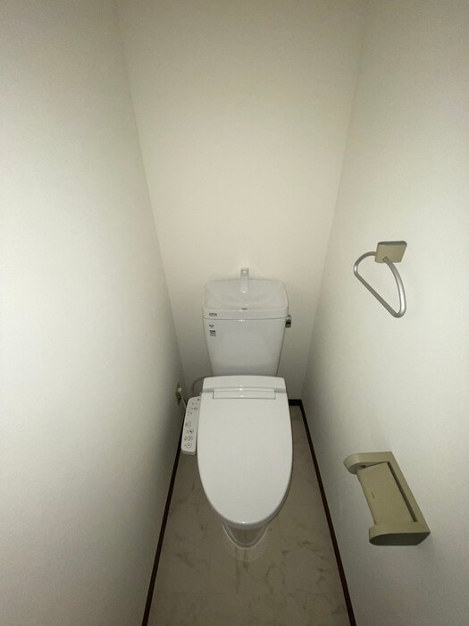 物件内観写真11　(トイレ)