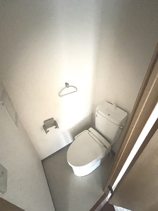 物件内観写真11　(トイレ)