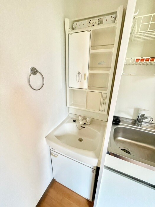 物件内観写真11　(洗面)