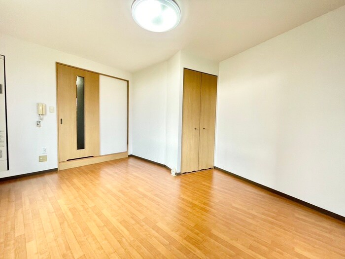 物件内観写真12　(居室)