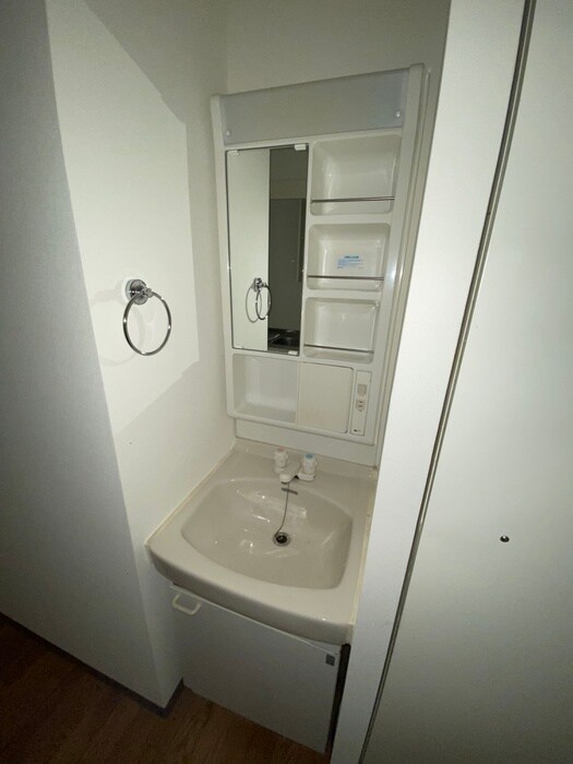 物件内観写真13　(洗面)