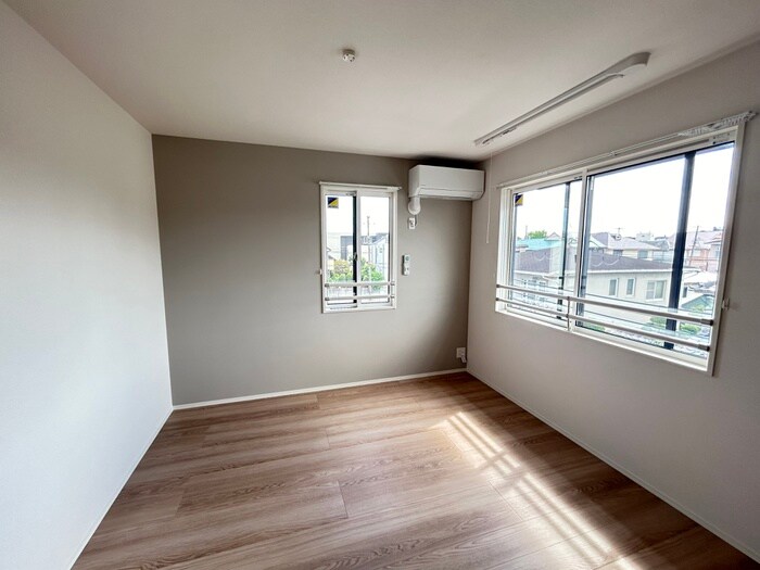 物件内観写真8　(居室)