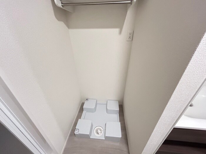 物件内観写真11　(洗濯機置場)