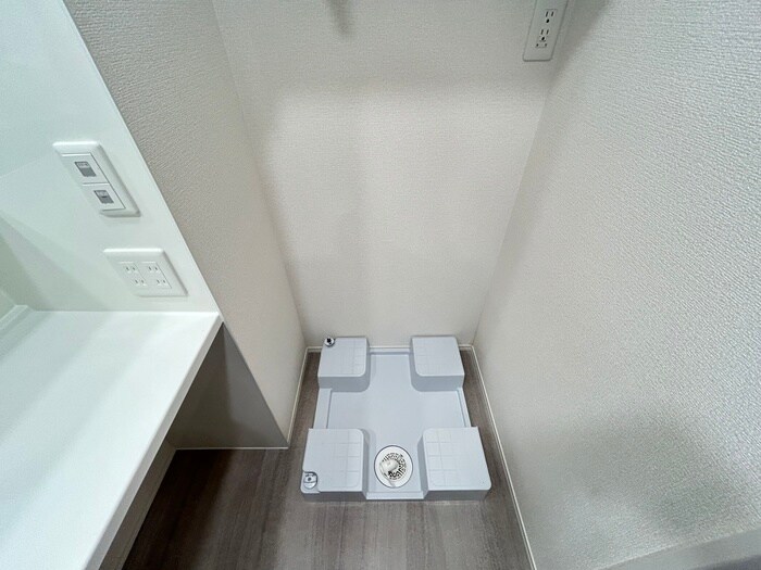 物件内観写真11　(洗濯機置場)