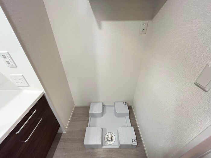 物件内観写真11　(洗濯機置場)