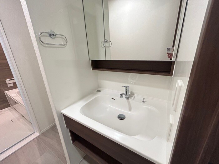 物件内観写真12　(洗面)