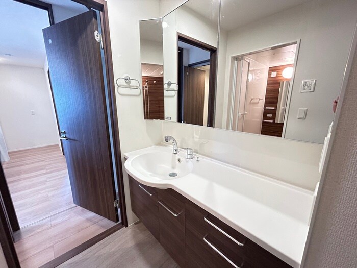 物件内観写真13　(洗面)