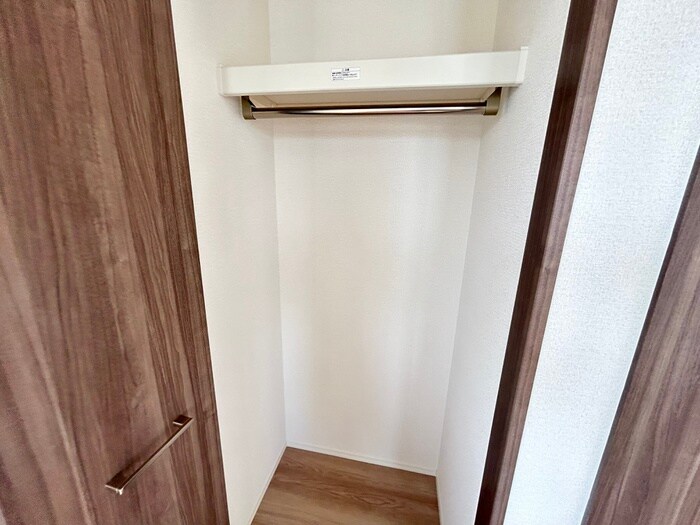 物件内観写真16　(収納)