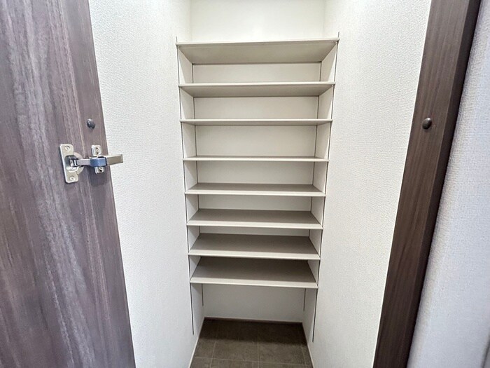 物件内観写真19　(靴箱)