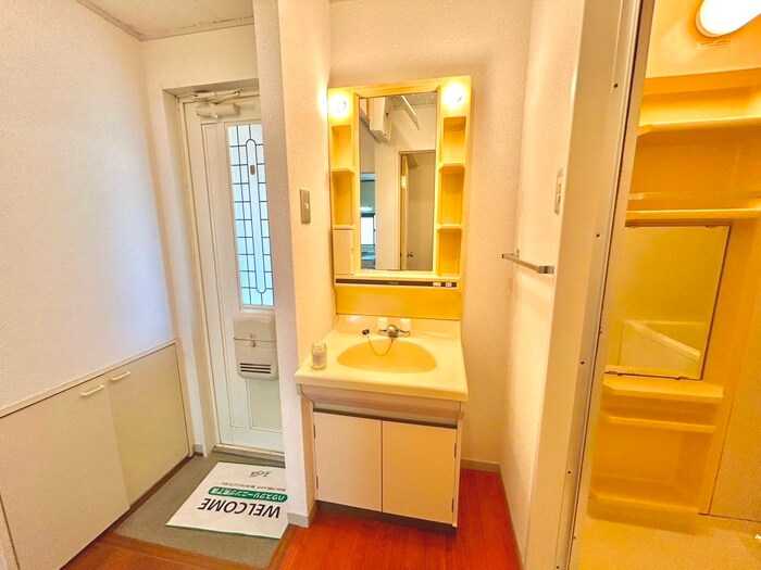 物件内観写真9　(洗面)