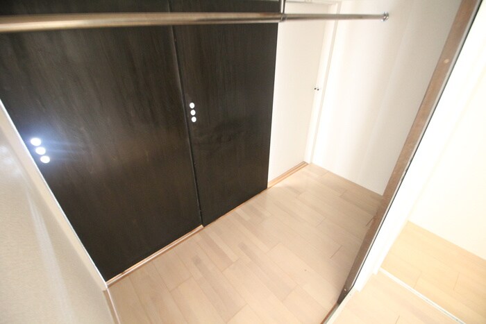 物件内観写真11　(居室)