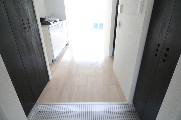 物件内観写真20　(廊下)