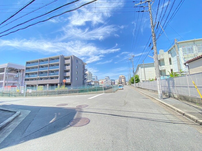 物件外観写真3　(周辺環境)