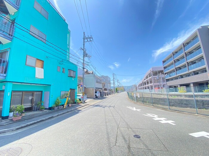 物件外観写真5　(周辺環境)