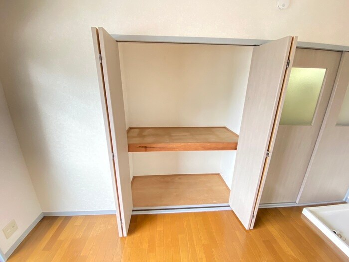 物件内観写真16　(収納)