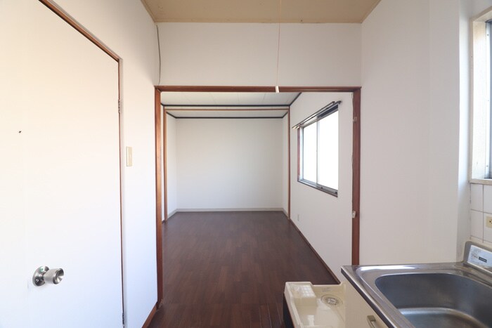 物件内観写真10　(廊下)