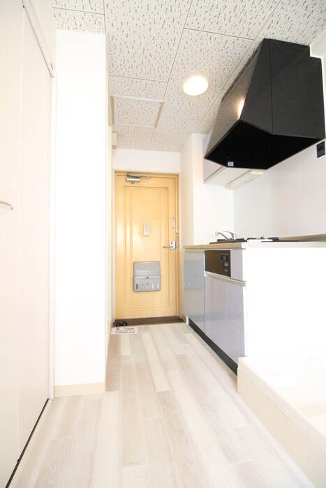 物件内観写真14　(廊下)