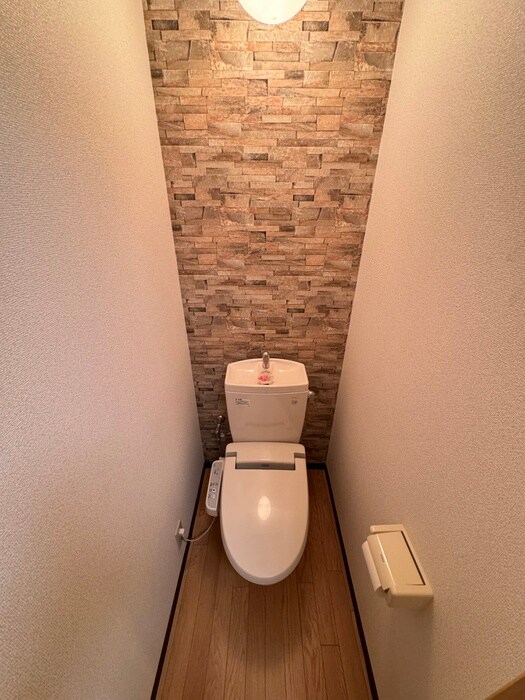 物件内観写真10　(トイレ)