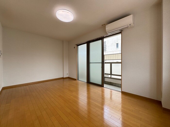 物件内観写真14　(居室)