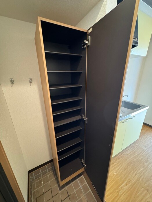 物件内観写真16　(靴箱)