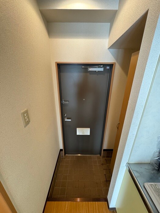 物件内観写真21　(玄関)