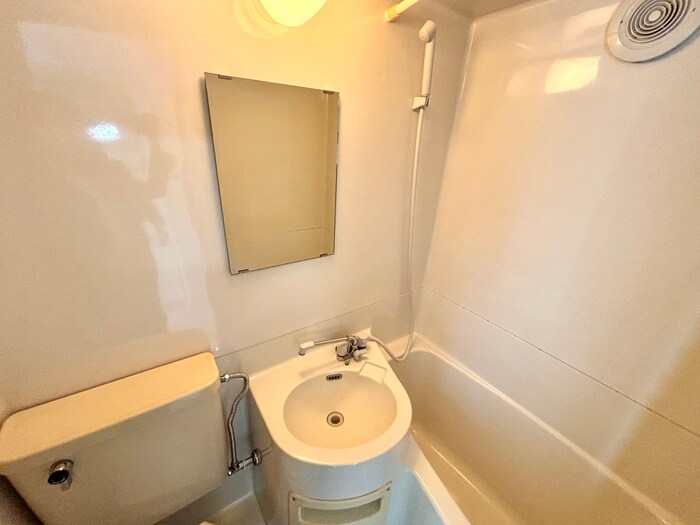 物件内観写真11　(洗面)