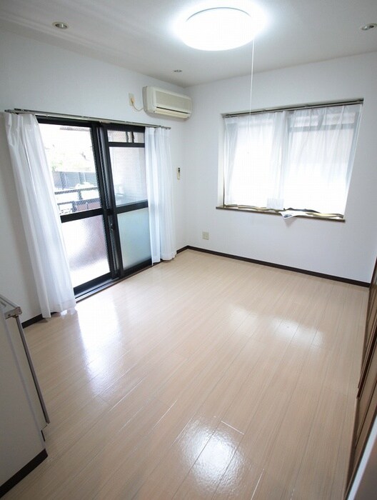 物件内観写真12　(居室)