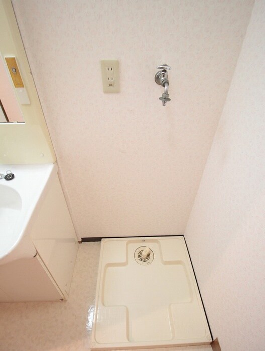 物件内観写真19　(洗濯機置場)