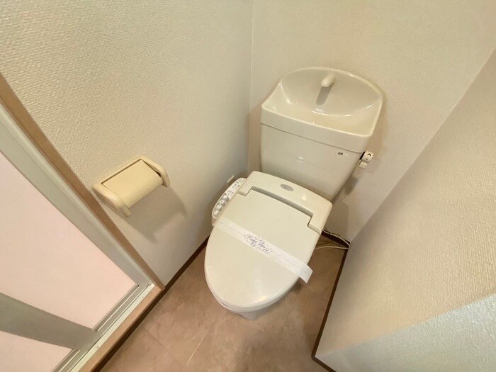 物件内観写真13　(トイレ)