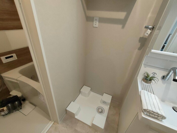 物件内観写真13　(洗濯機置場)