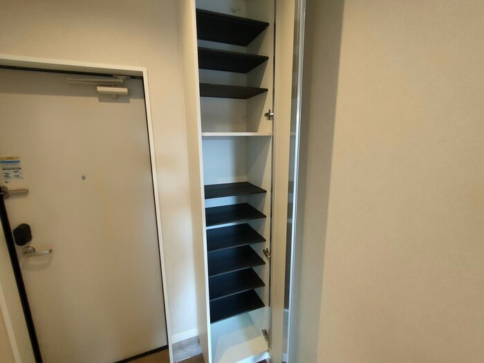 物件内観写真16　(靴箱)