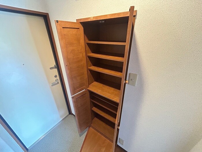 Ｔｏｗｎ　Ｃｏｕｒｔくすのきの靴箱