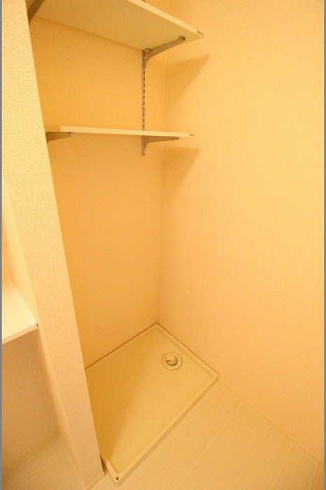 物件内観写真9　(洗濯機置場)