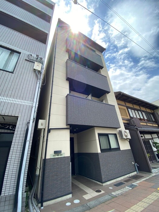 物件外観写真2　(外観写真)