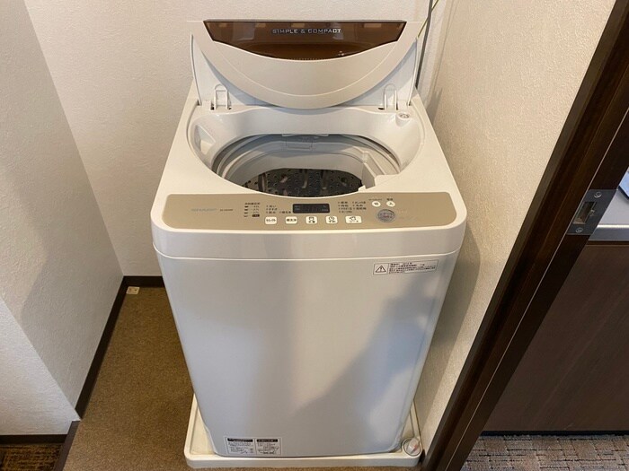 物件内観写真15　(洗濯機置場)