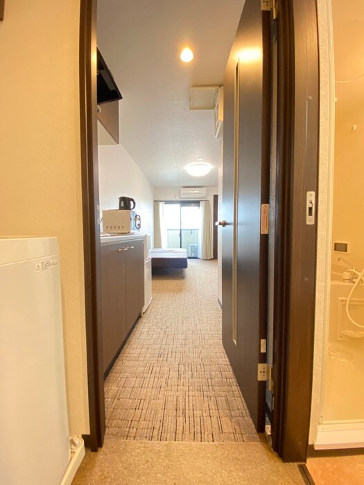 物件内観写真16　(廊下)