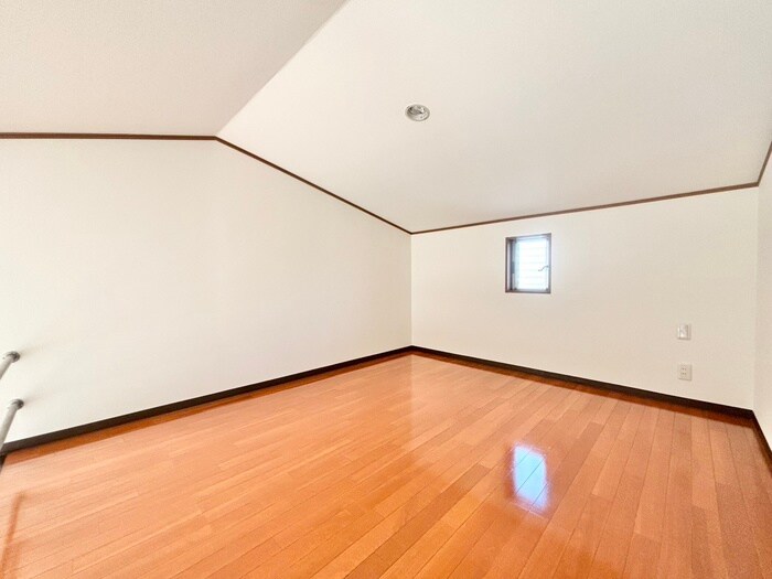 物件内観写真18　(ロフト)