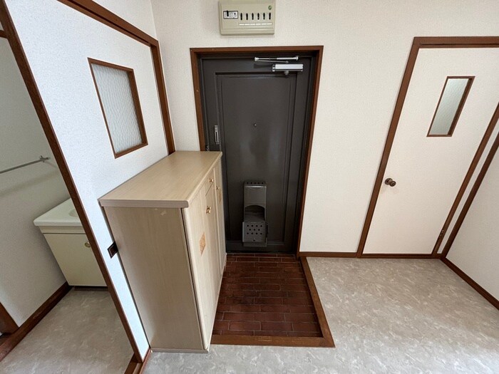 物件内観写真19　(玄関)