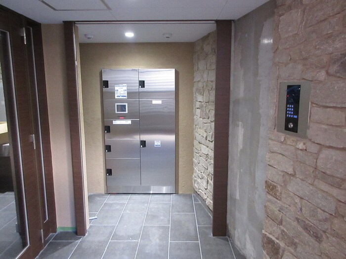 物件外観写真4　(建物設備)