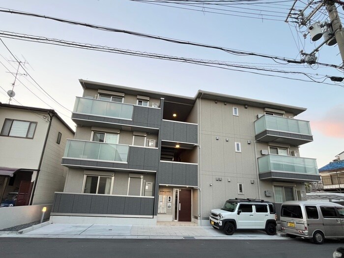 物件外観写真1　(外観写真)