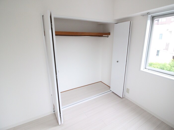 物件内観写真10　(収納)