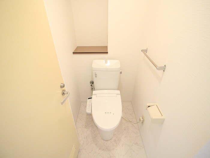 物件内観写真14　(トイレ)